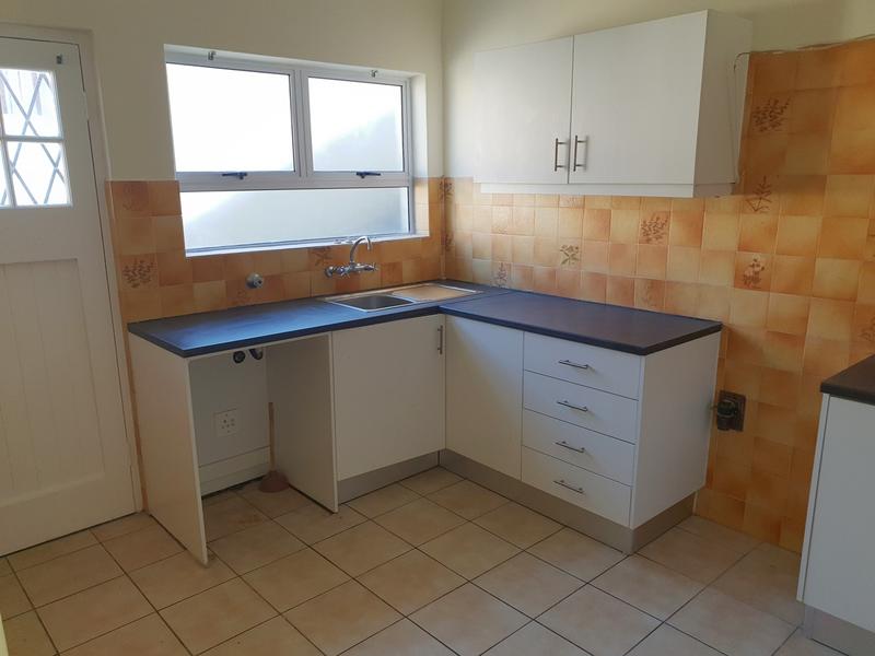 To Let 2 Bedroom Property for Rent in Rondebosch Western Cape